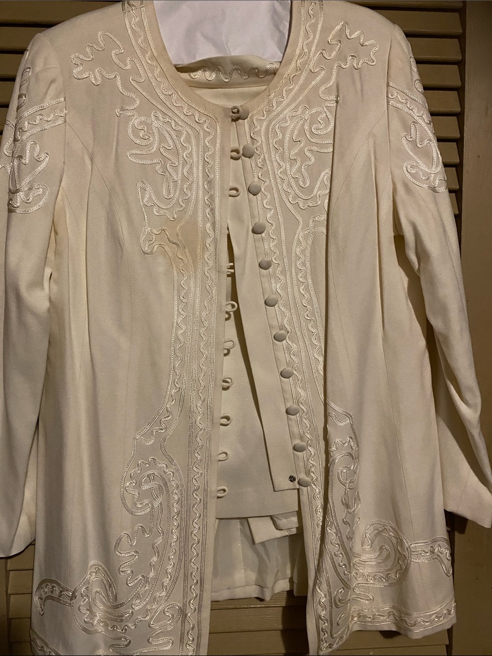 Cream Long-Sleeve Embroidered Women's Dress Jacket